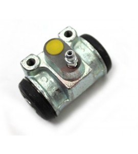 Cylinderek hamulcowy - DUCATO / BOXER / JUMPER 94-01 // 1.8T