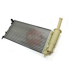 Chłodnica - FIAT PUNTO II 99- 1.2 /579x317x18/