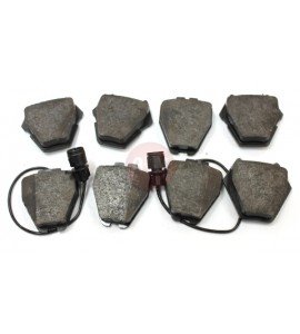 Klocki hamulcowe przednie -A8 2.5/3.3 TDI / 2.8/ 3.7 /4.2 // 94-